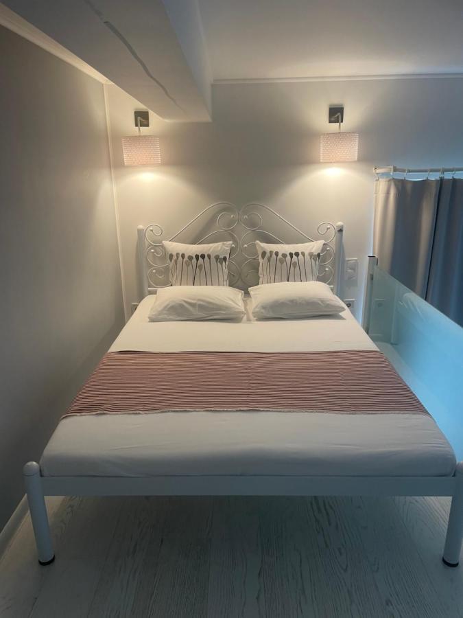 Lux Apartment Studio Берегове Екстер'єр фото